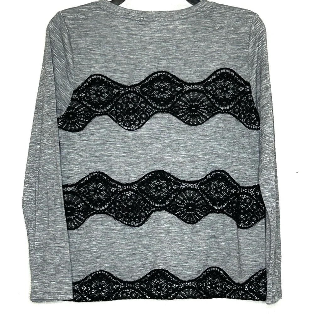 Ann Taylor Loft Medium Petite Gray With Black Embroidered Long Sleeve Blouse